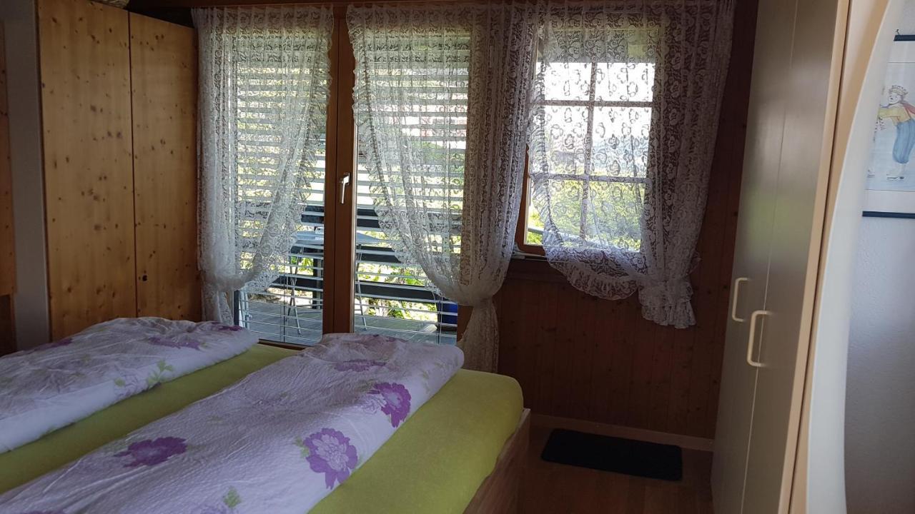 Traumhaftes Chalet Mit Seesicht Krattigen Exterior foto